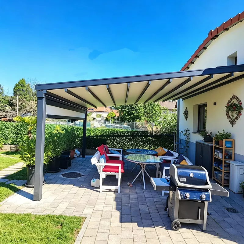 Pergola treo tường có mái có thể thu vào
